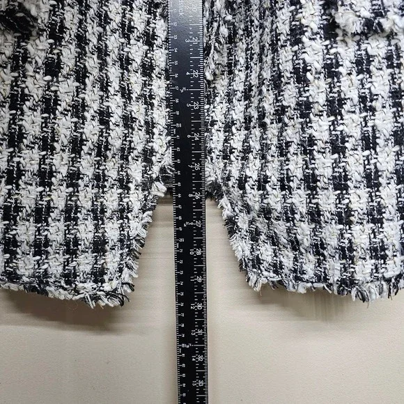 White House Black Market Tweed Fringe Blazer Jacket Women's 10 Black White - Picture 5 of 7